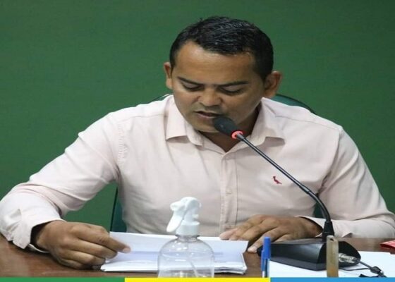 OURO BRANCO: Vereador Josué Josedec pede substituição do Nim Indiano por arvores frutíferas ou nativas