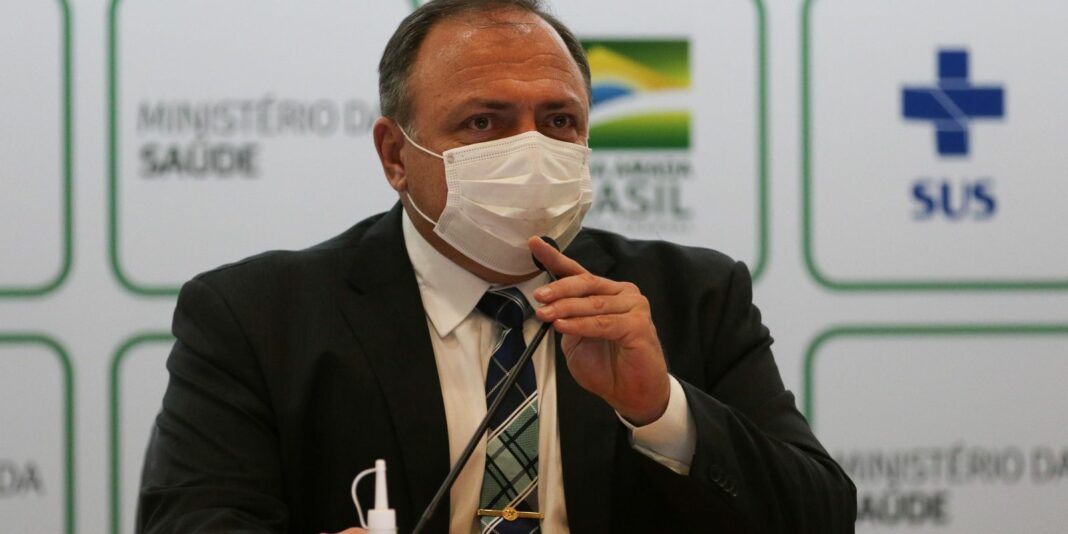 Exército cumpre ordem da CGU e retira sigilo de processo de Pazuello