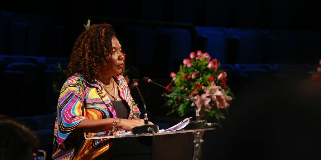 Ministra da Cultura promete apoio federal ao Carnaval