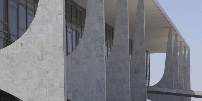 Lula recebe detalhes de nova âncora fiscal do governo