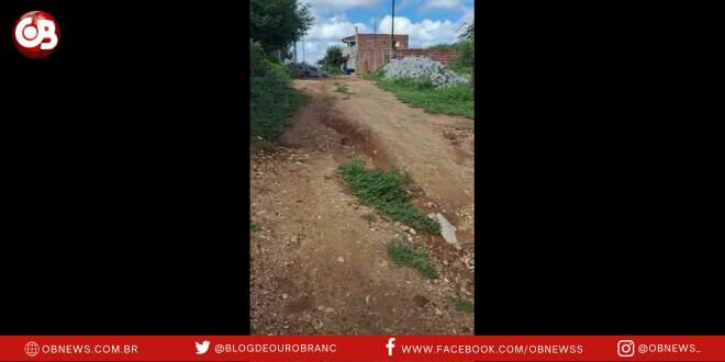 Moradores revoltados com o descaso do poder público