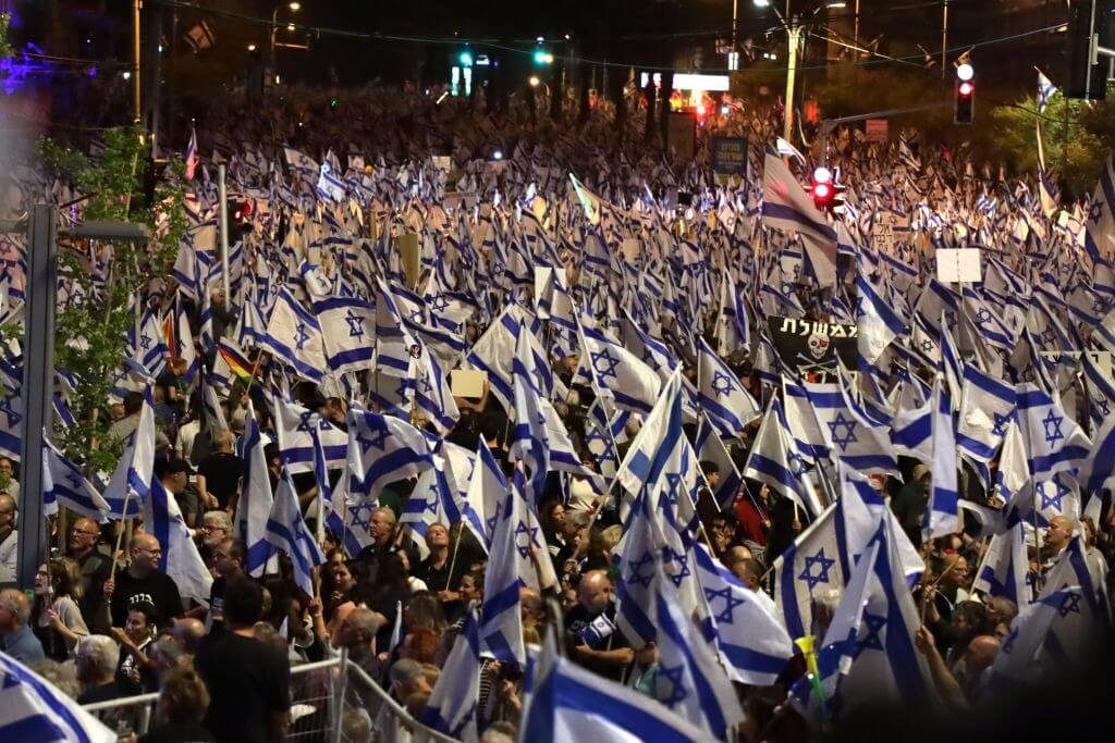 Israel tem protesto de mais de 250 mil pessoas contra reforma judicial