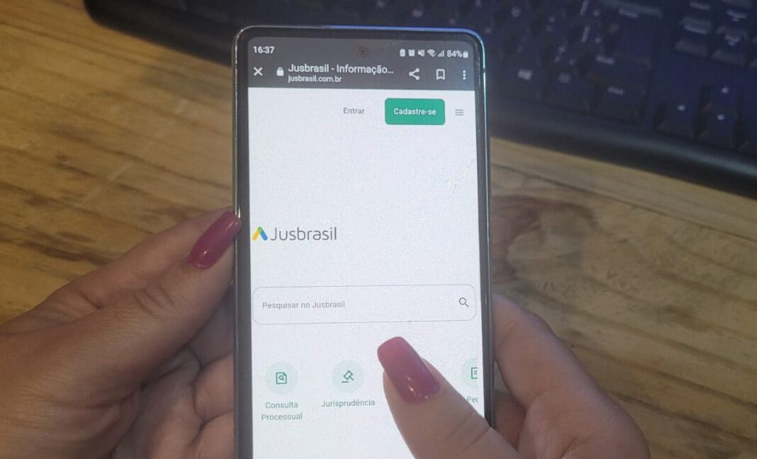 Mulheres buscam histórico criminal de possíveis ‘pretendentes’ – Blog Jair Sampaio