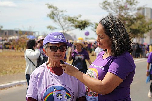 Jornalista do Brasil de Fato é premiada no Troféu Mulher