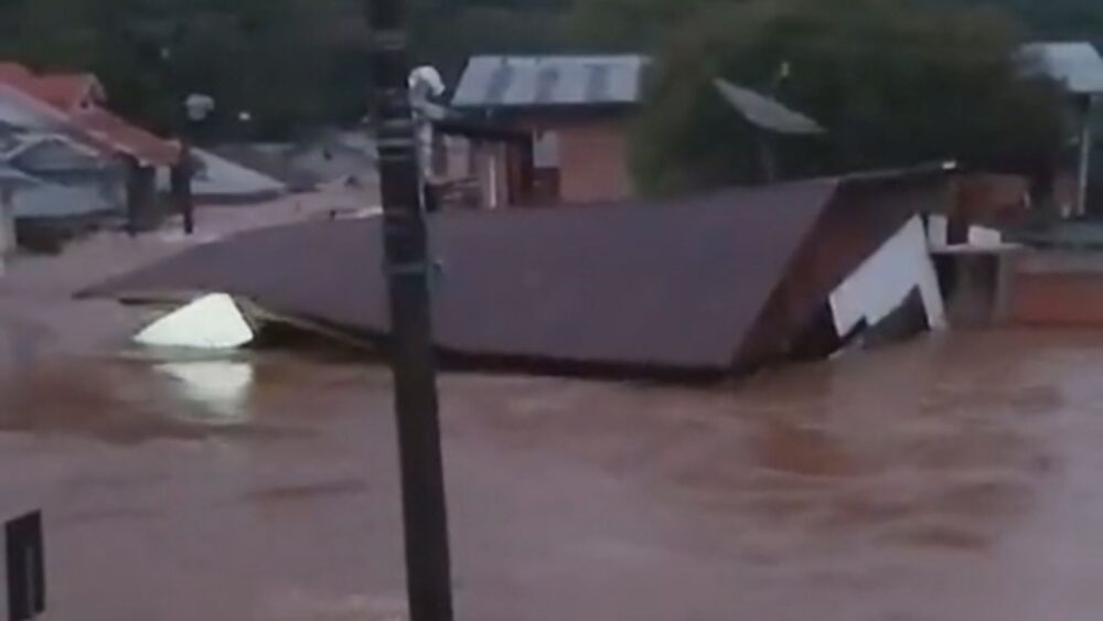Governo do RS cria chave PIX de conta oficial para receber doações – Gláucia Lima