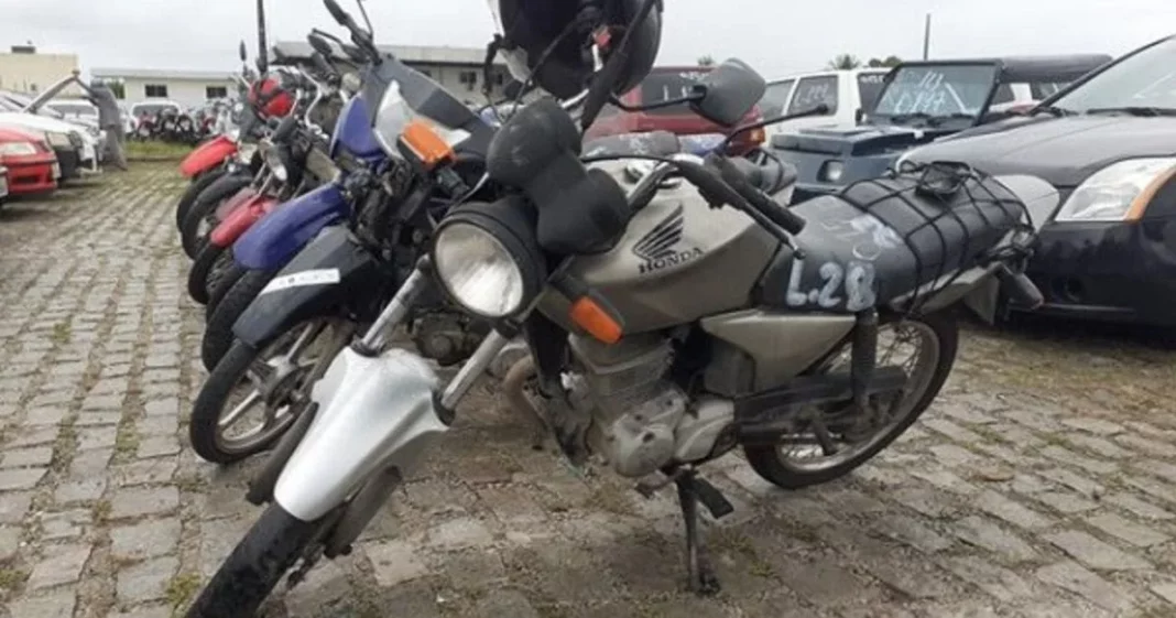 Com lances a partir de R$ 100, Detran realiza leilão de automóveis apreendidos no RN; veja