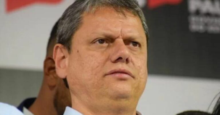 Governo Tarcísio exalta “Orgulho Gay” e é criticado por bolsonaristas