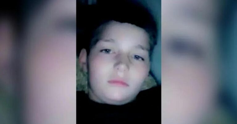 Ex-policial se declara culpado por atirar e matar menino de 12 anos nos EUA