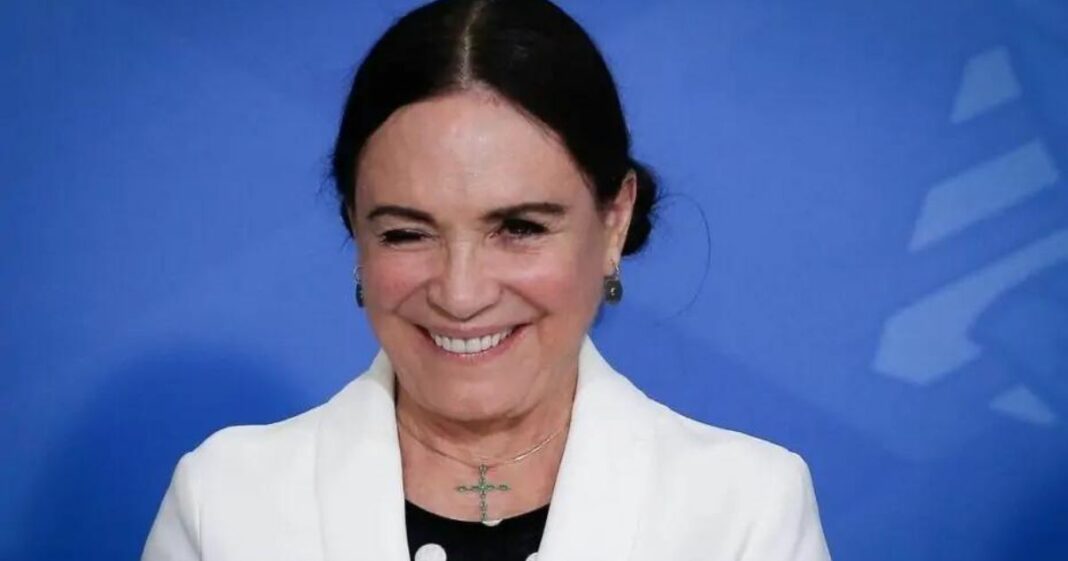 Regina Duarte é advertida pelo Instagram