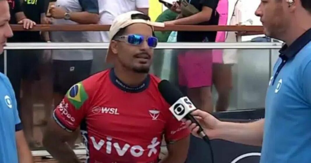 Italo Ferreira avança em Saquarema