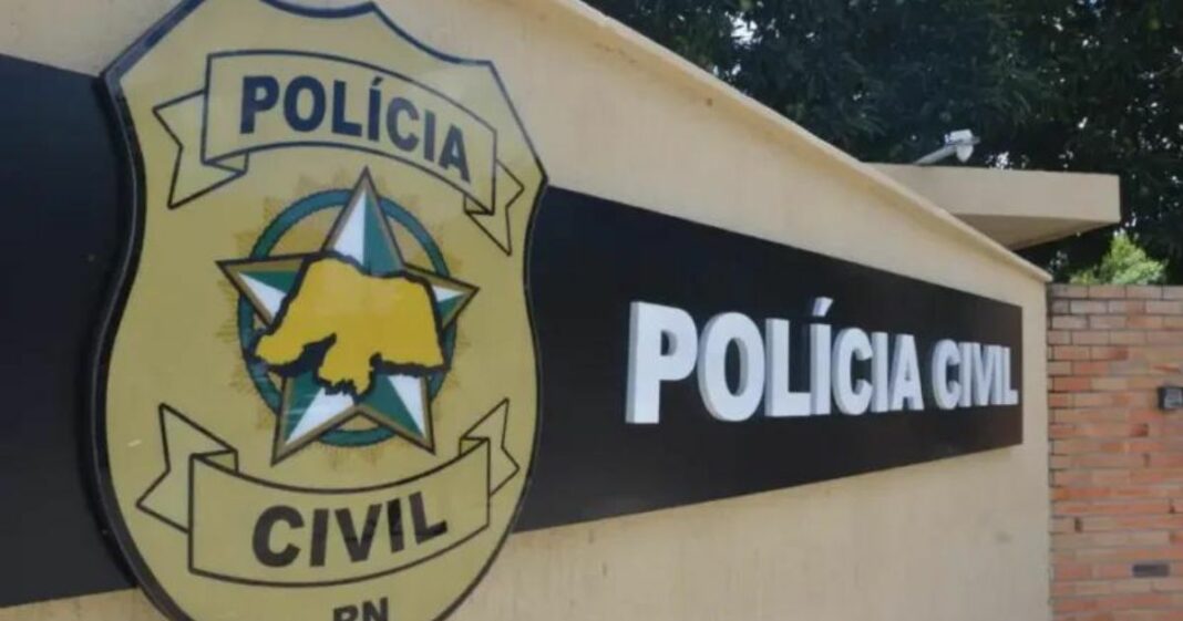 Adolescente de 13 anos esfaqueia mãe e se entrega