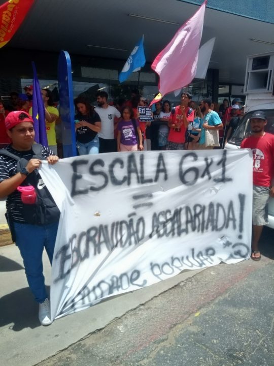 Ato pelo fim da escala 6x1 reuniu centenas de pessoas em Natal