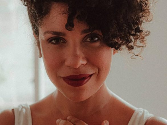 Professora da UFRN vence prêmio nacional com peça sobre memória e identidade