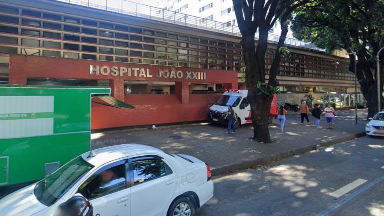 UMA MULHER DE 40 ANOS FOI PRESA SUSPEITA DE EVENENAR SEUS DOIS FILHOS, DE 18 E 12 ANOS, EM BELO HORIZONTE (MG)  