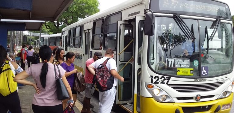 Parlamentares pedem suspensão de aumento de passagem de ônibus em Natal
