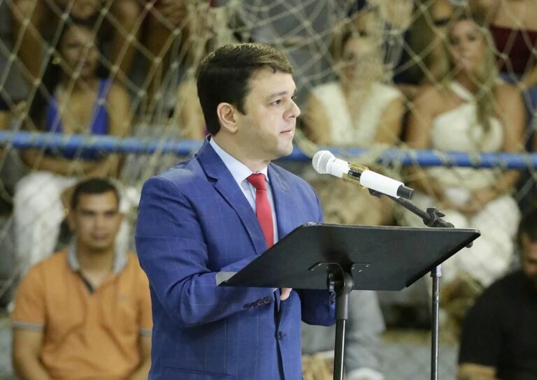 Prefeito de Parelhas é multado por falta de autorização para mutirão de cataratas