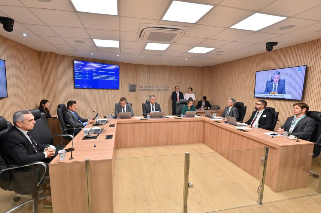 Comissão da ALRN aprova lei que facilita regularização de dívidas e cria Cadastro Fiscal Positivo