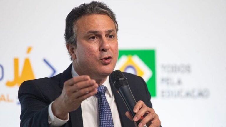 Ministro da Educação, Camilo Santana, cumpre agenda em Natal nesta segunda-feira (30)