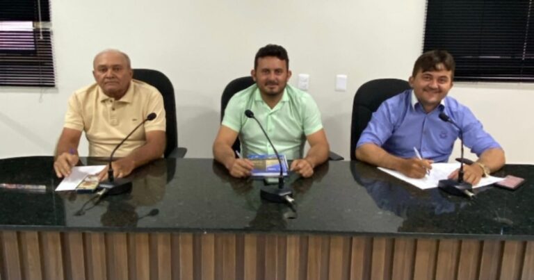 Câmara de vereadores de Ouro Branco mantém veto do prefeito de forma irregular