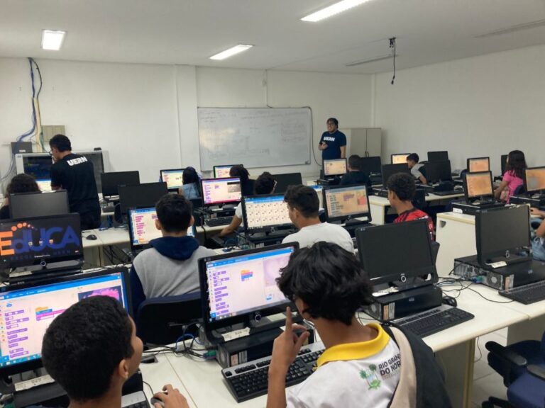 Inscrições para curso gratuito de programação para jovens da Uern Natal se encerram nesta quarta