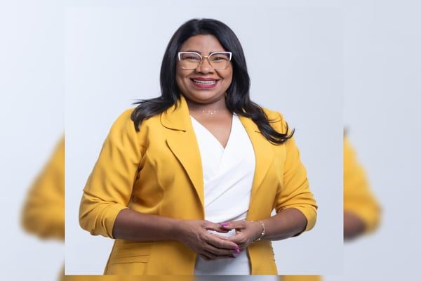 “Já estou contando as balas, macaca”: prefeita sofre racismo e ameaças