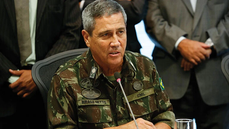 Moraes autoriza Braga Netto a receber visita de senadores na prisão