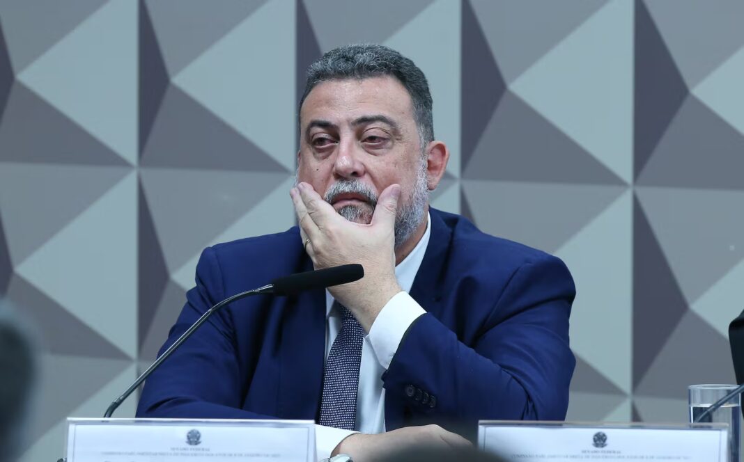 Ex-diretor diz que Abin “não tinha certeza” do plano de manifestantes até a manhã do 8/1