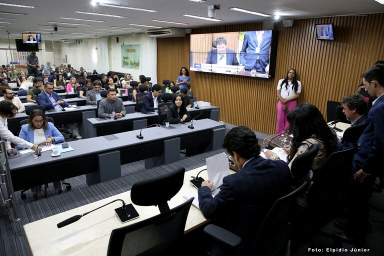 Professores criticam mudança na matriz curricular de Natal