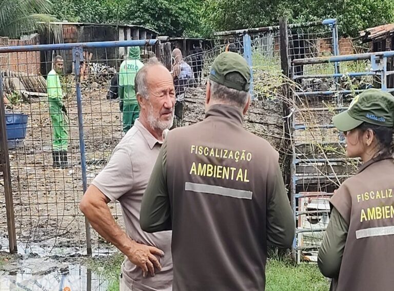 Semurb deflagra Operação “Baixada” e multa em até R$ 10.7 mil ocupações irregulares e crimes ambientais em área de mangue em Natal