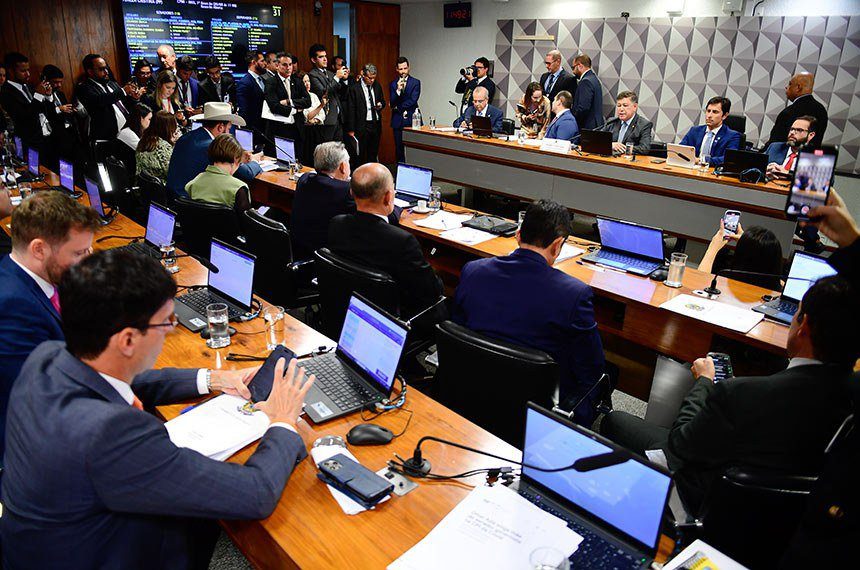 CPMI vota convocações de ex-ministros e ex-presidentes do INSS nesta terça