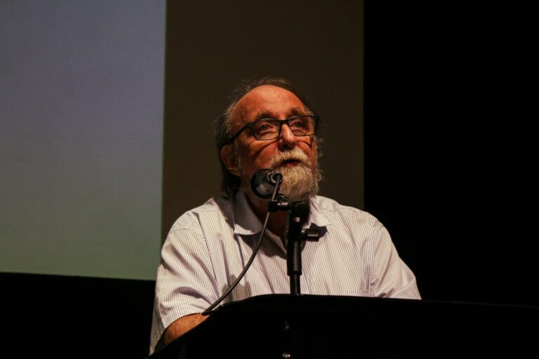 Miguel Nicolelis lança livro com sessão de autógrafos em Natal