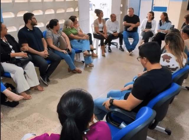 Após algumas denúncias, classe política da situação realiza visita ao Hospital Regional 