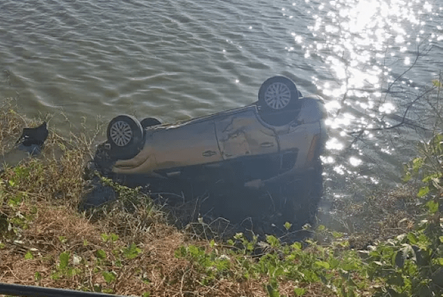 Carro despenca em represa após acidente no interior do RN