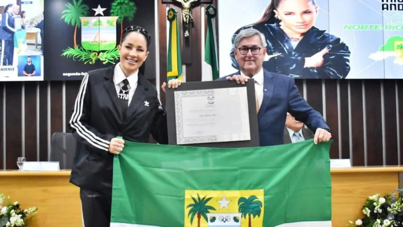 Cantora Michele Andrade recebe o o título de “Cidadã Norte-Rio-Grandense”