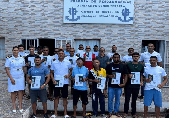 No momento, você está visualizando Caiçara do Norte: Colônia de Pescadores e Marinha do Brasil realizam a diplomação de 25 pescadores