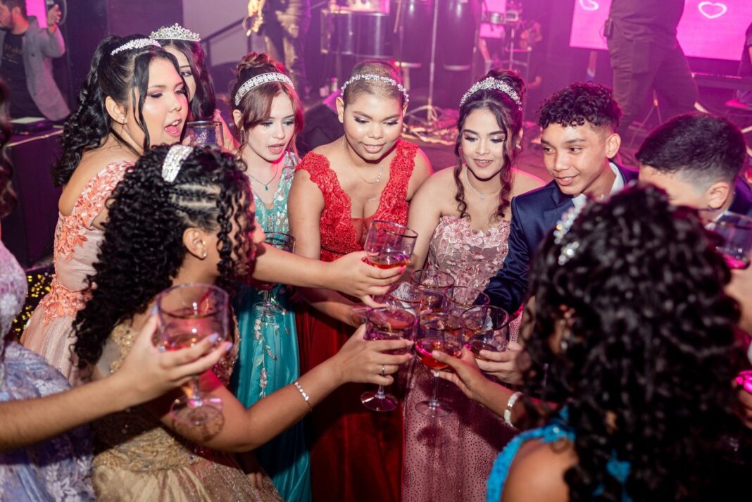Grupo de Apoio à Criança com Câncer do RN promove Baile de Debutantes nesta quarta