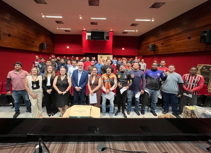 No momento, você está visualizando MPRN, MPT, DETRAN e Sesap entregam equipamentos de segurança para motociclistas por aplicativo