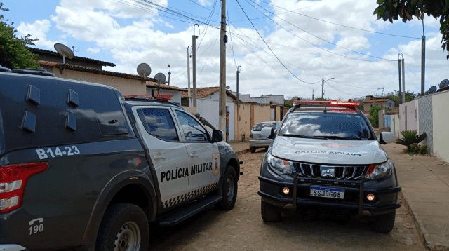 No momento, você está visualizando Motocicleta roubada é encontrada sendo desmontada em residência no município de Parazinho