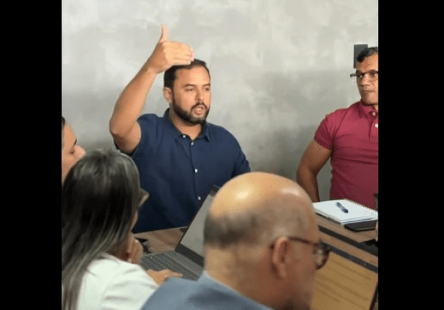 Pedra Grande: Prefeito Pedro Henrique de reúne com equipe técnica da prefeitura para dicutir andamento das 35 obras no município