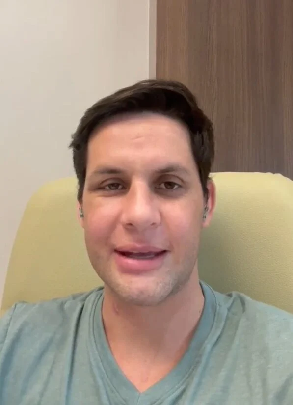 Queda de 10 metros e rajada de vento: ex-deputado federal Rafael Motta detalha acidente com kitesurfe em Natal