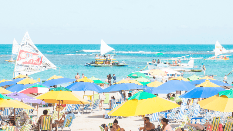 Turismo brasileiro cresce 6% no ano e chega a 15 meses seguidos de aumentos