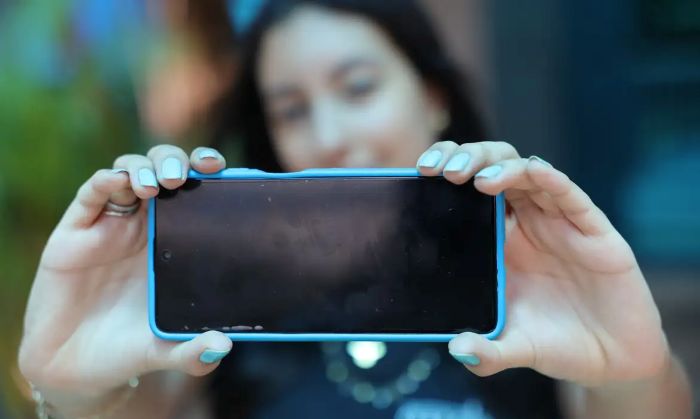 No momento, você está visualizando Uso de internet por adolescentes nas escolas cai de 51% para 37%