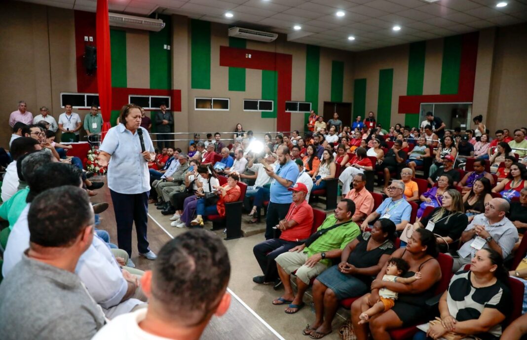Caravana Federativa em Nova Cruz impulsiona investimentos do PAC e anuncia obras no Agreste