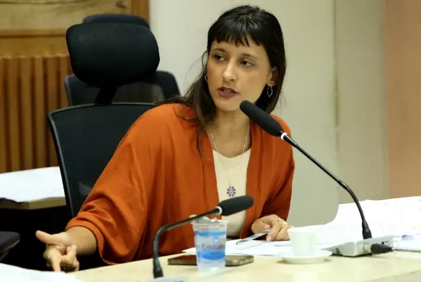 No momento, você está visualizando Justiça suspende sessão de cassação da vereadora Brisa Bracchi por ilegalidade no processo