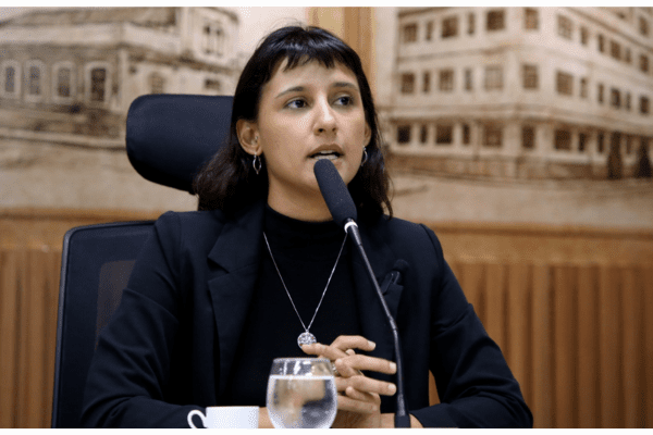 Sessão que julgaria pedido de cassação de Brisa Bracchi é suspensa pelo TJRN por irregularidades na convocação