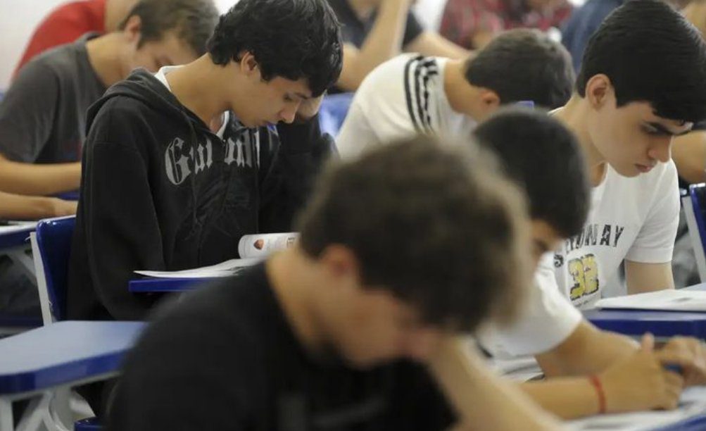 Termina nesta sexta-feira o prazo para solicitar reaplicação do Enem
