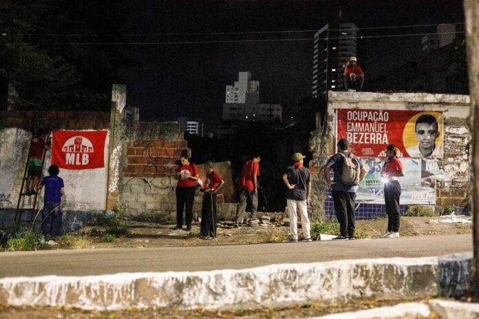 ALRN derruba veto e restabelece lei que criminaliza ocupações sem-teto ALRN derruba veto e restabelece lei que criminaliza ocupações sem-teto