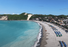Areia da engorda de Ponta Negra está sendo levada para Via Costeira Areia da engorda de Ponta Negra está sendo levada para Via Costeira
