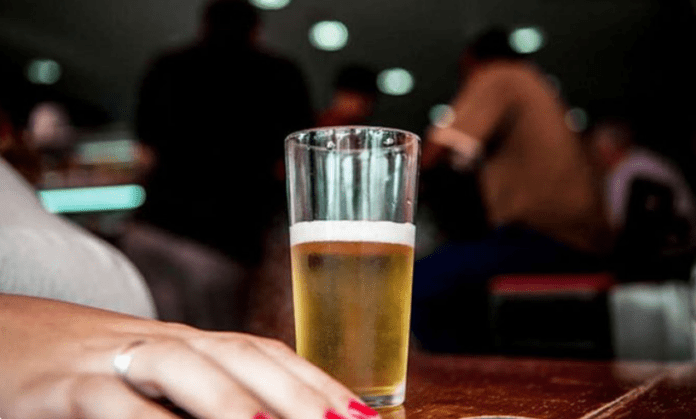 Lula sanciona lei que garante assistência às mulheres usuárias e Lula sanciona lei que garante assistência às mulheres usuárias e dependentes de álcool