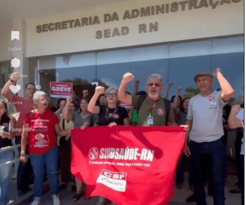 No momento, você está visualizando Servidores da saúde ocupam prédio da SEAD e garantem reunião com Governo do RN